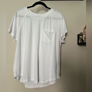 Pink Lily One-pocket T-shirt